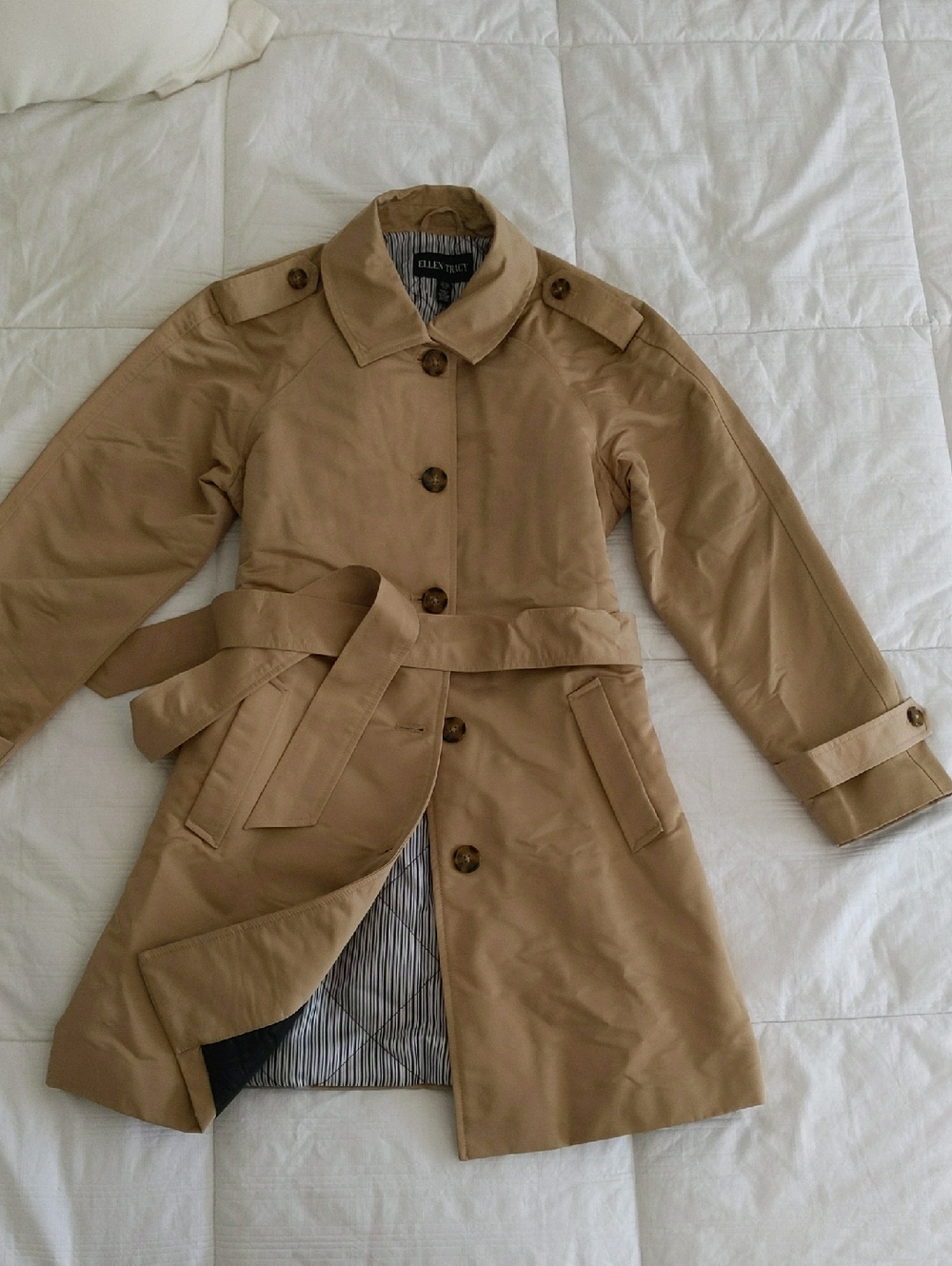 Ellen Tracy Trench Coat – Tan / Khaki – Women’s Small